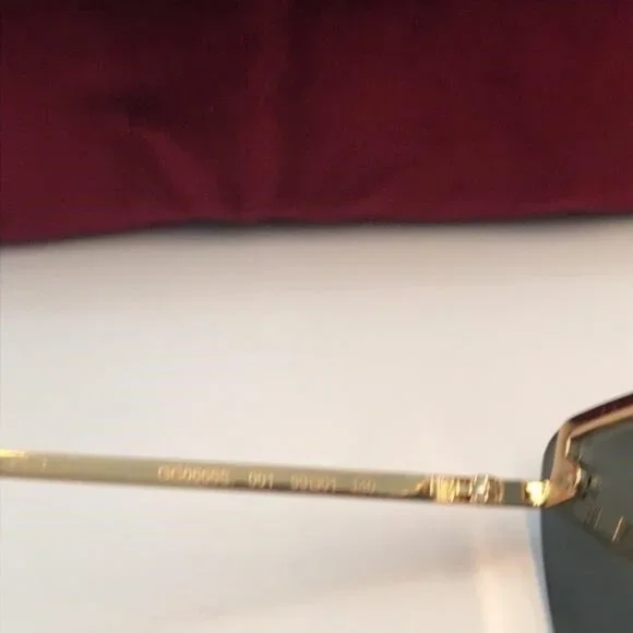 New Authentic Gucci Black and Gold Star-Studded Sunglasses  display picture 1
